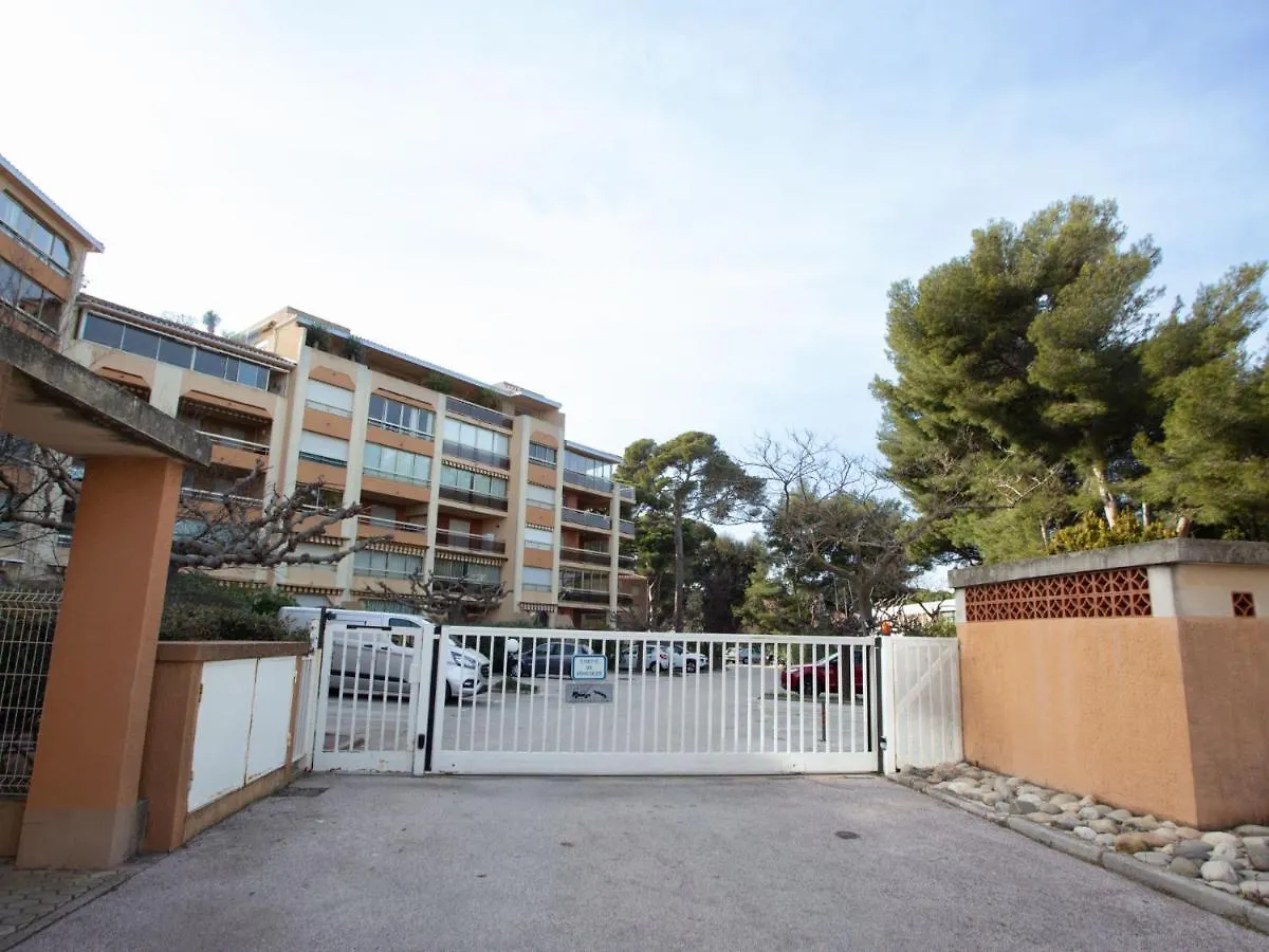 Apartment Les Regatiers By Interhome Hyeres
